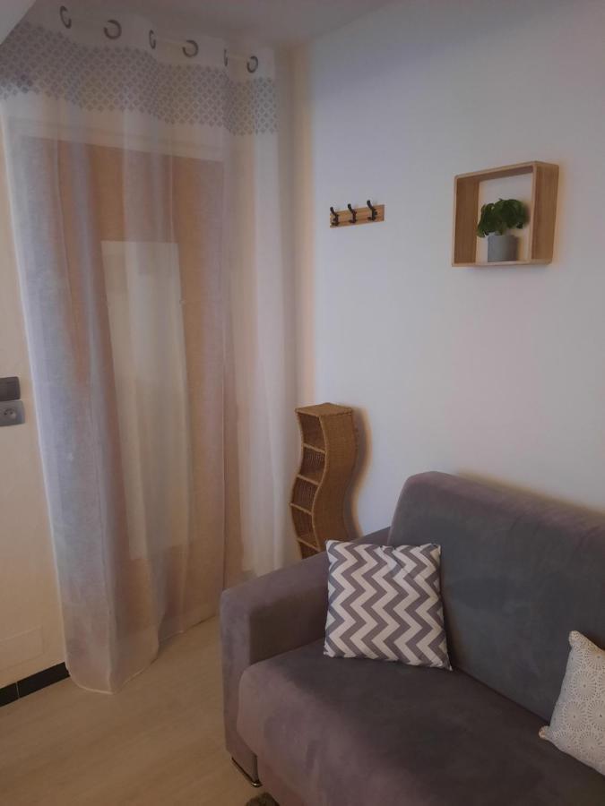 Studio Renove Au Coeur Du Village แซ็ง-มาร์แต็ง-เวซูบี ภายนอก รูปภาพ